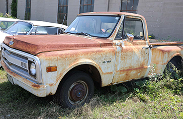 Old Cars, Trucks & SUVs